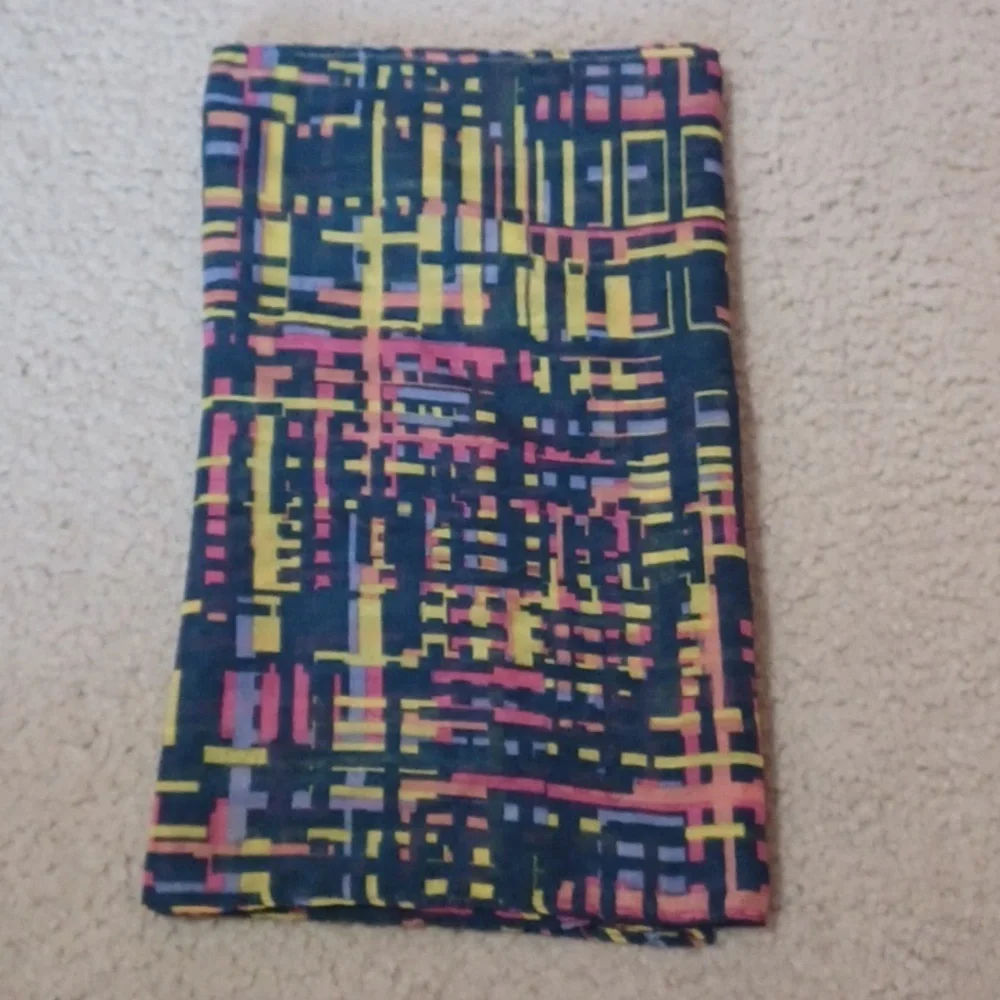 Colorful Geometric Patterned Scarf Shawl